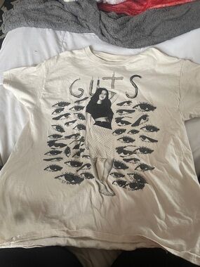 Olivia Rodrigo Graphic T-Shirt in Cream